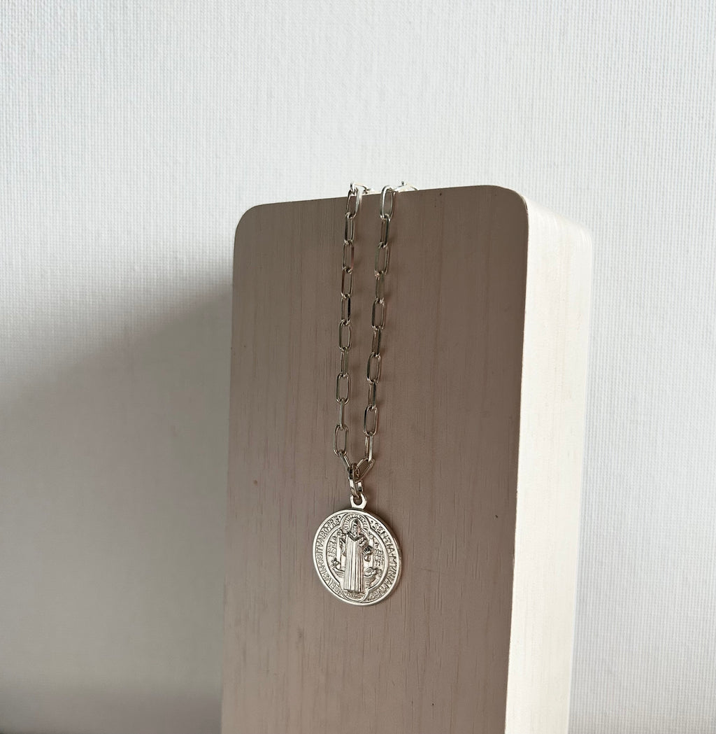 COLLAR AMULETO SAN BENITO PROTECCIÓN PLATA 925