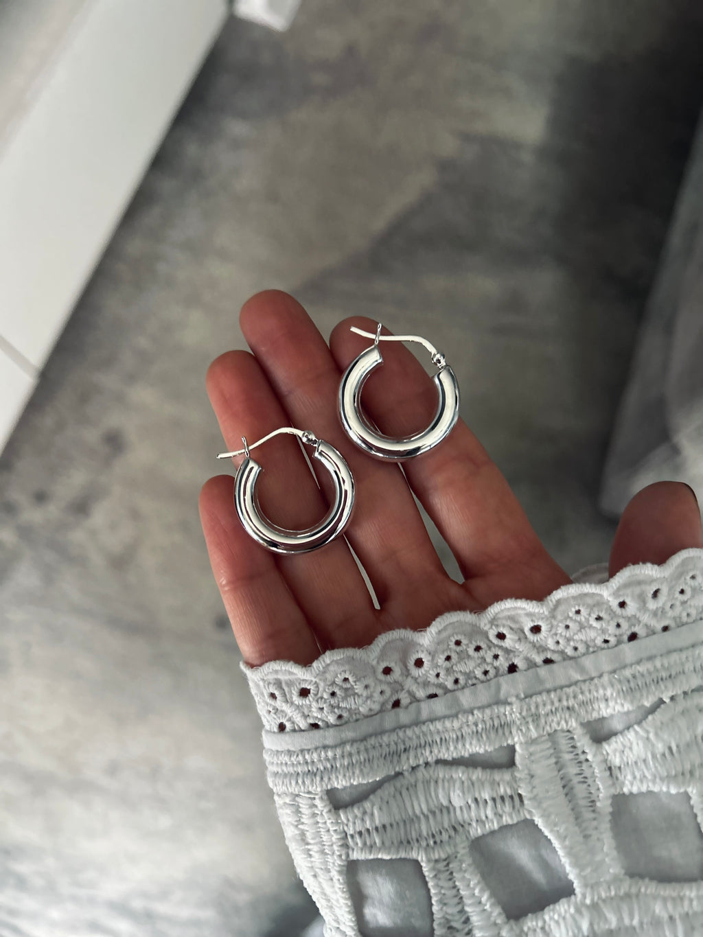 ARGOLLAS MARÍA TRINIDAD PLATA 925 25 mm