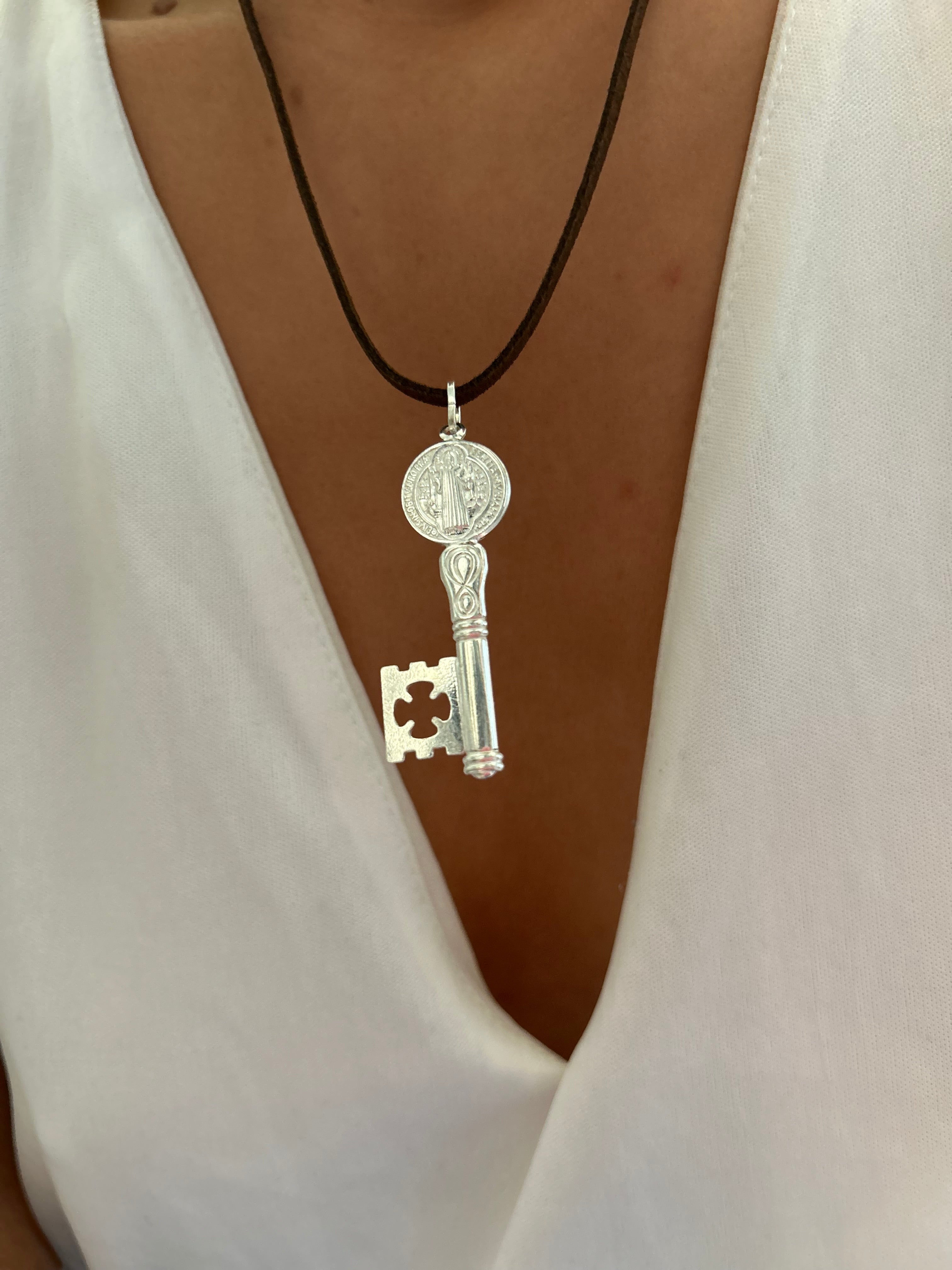 COLLAR PLATA 925SAN BENITO LLVAVE