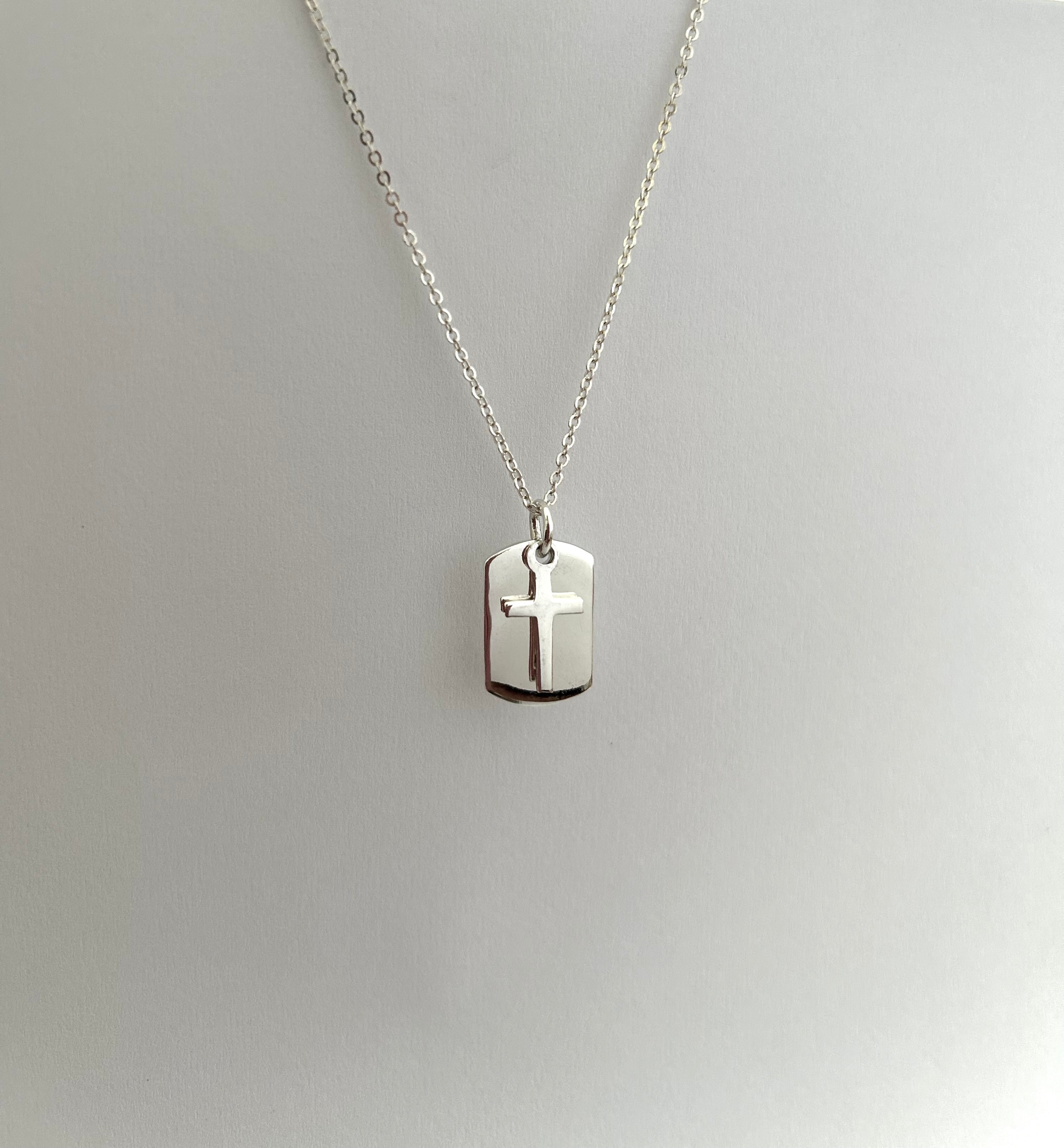 COLLAR PLACA PROTECTORA PLATA 925 clásica