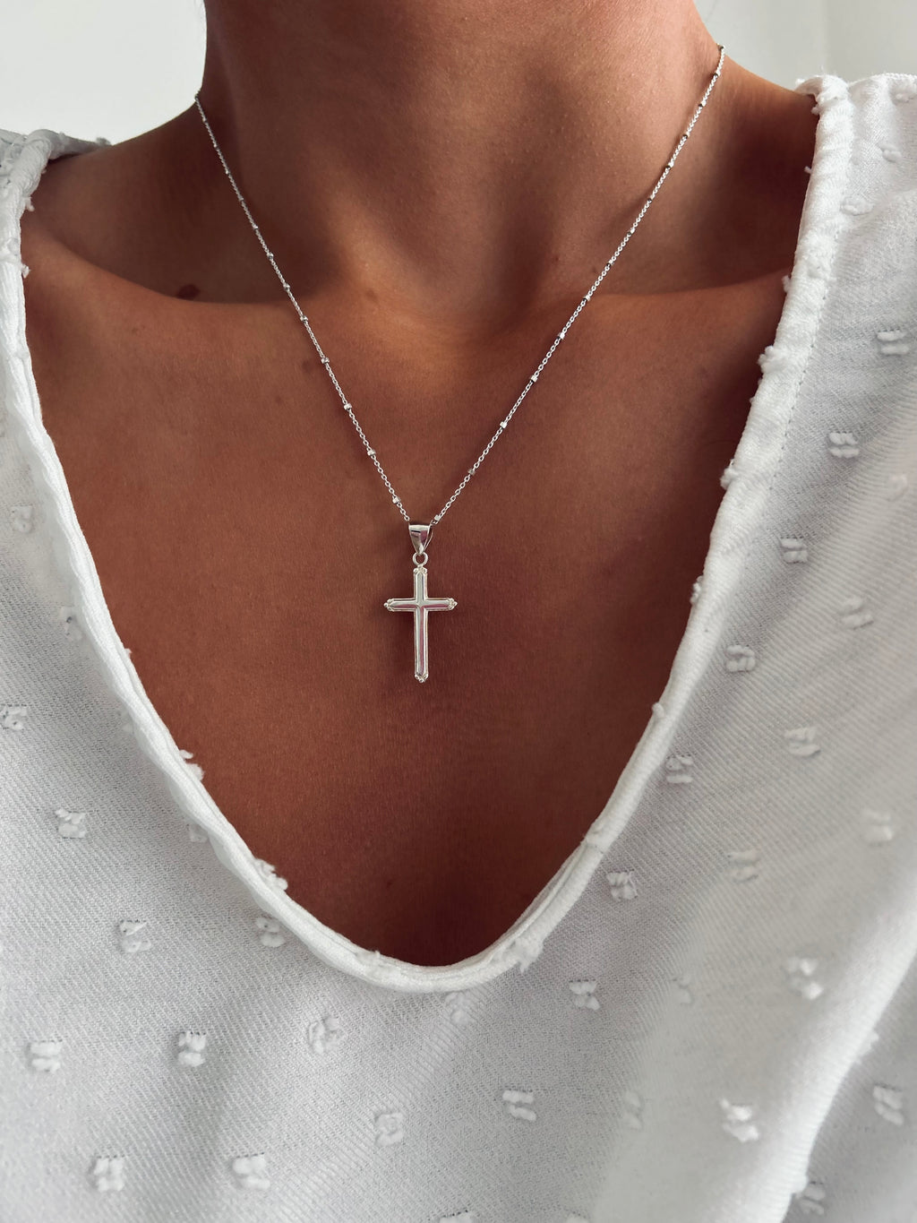 COLLAR CRUZ LA MARÍA PROTECCIÓN PLATA 925