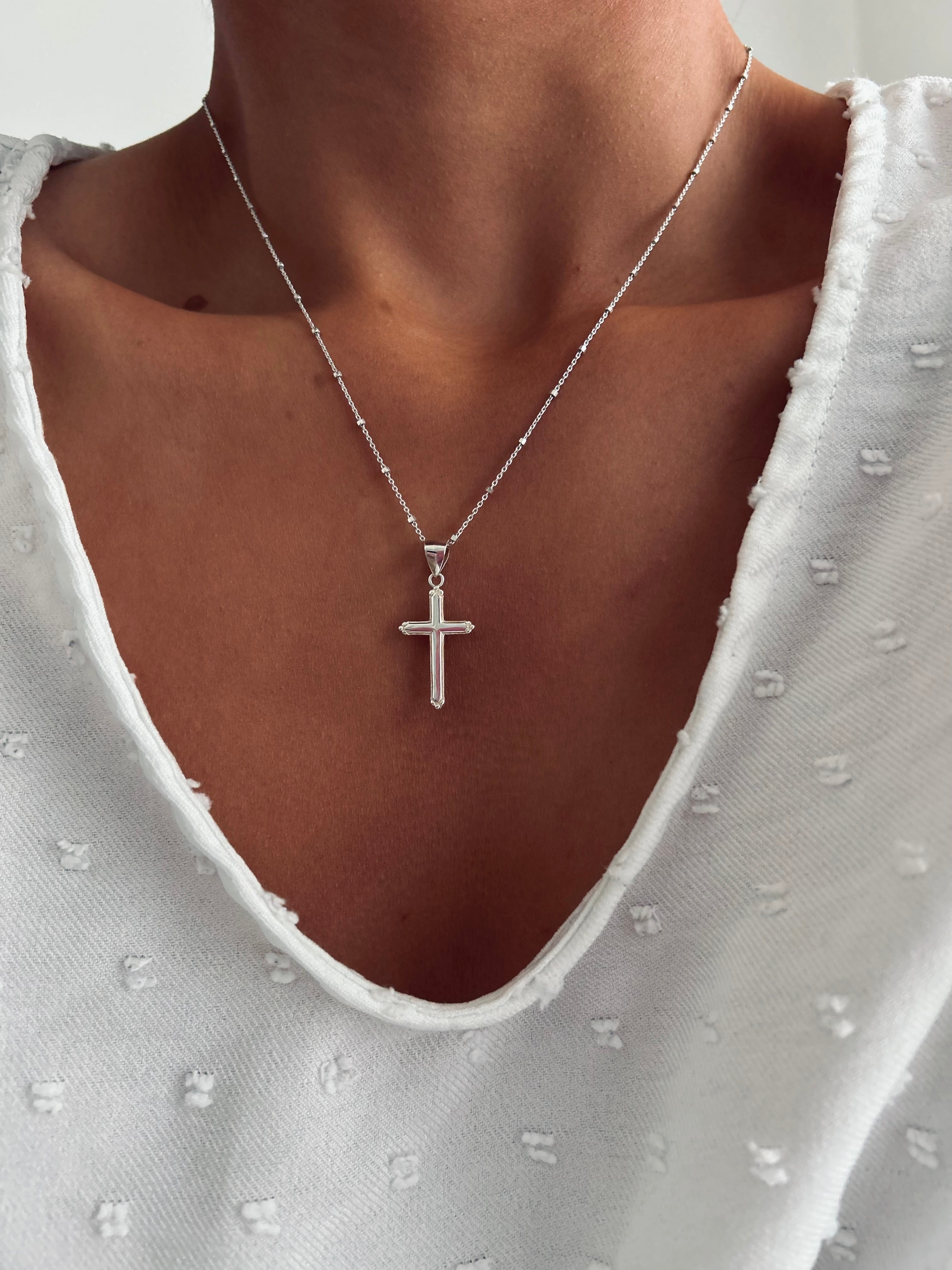 COLLAR CRUZ LA MARÍA PROTECCIÓN PLATA 925