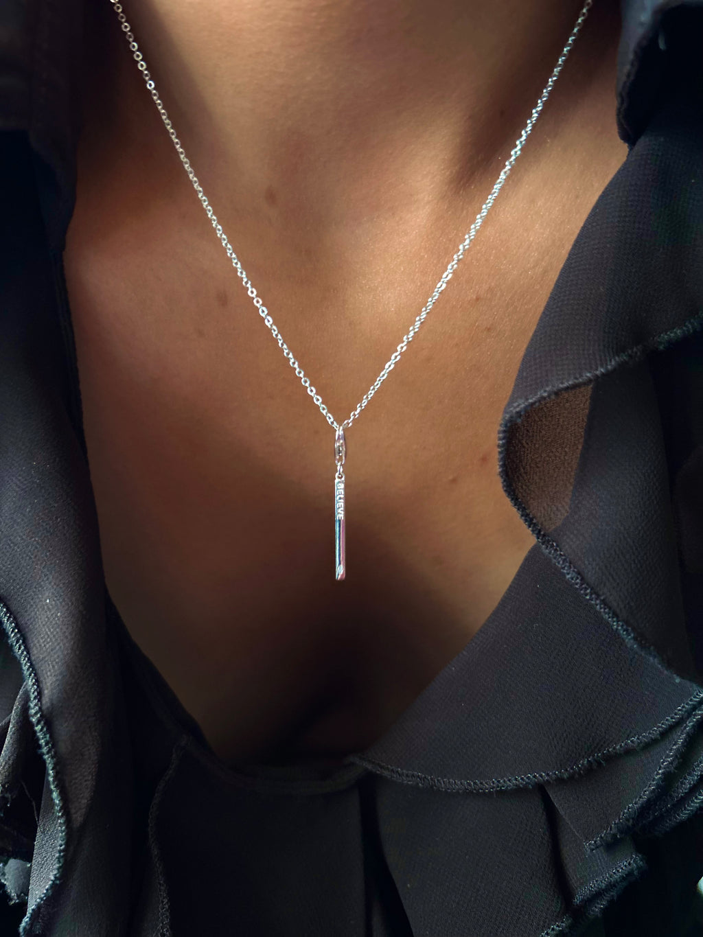 COLLAR LINGOTE BELIEVE PLATA 925