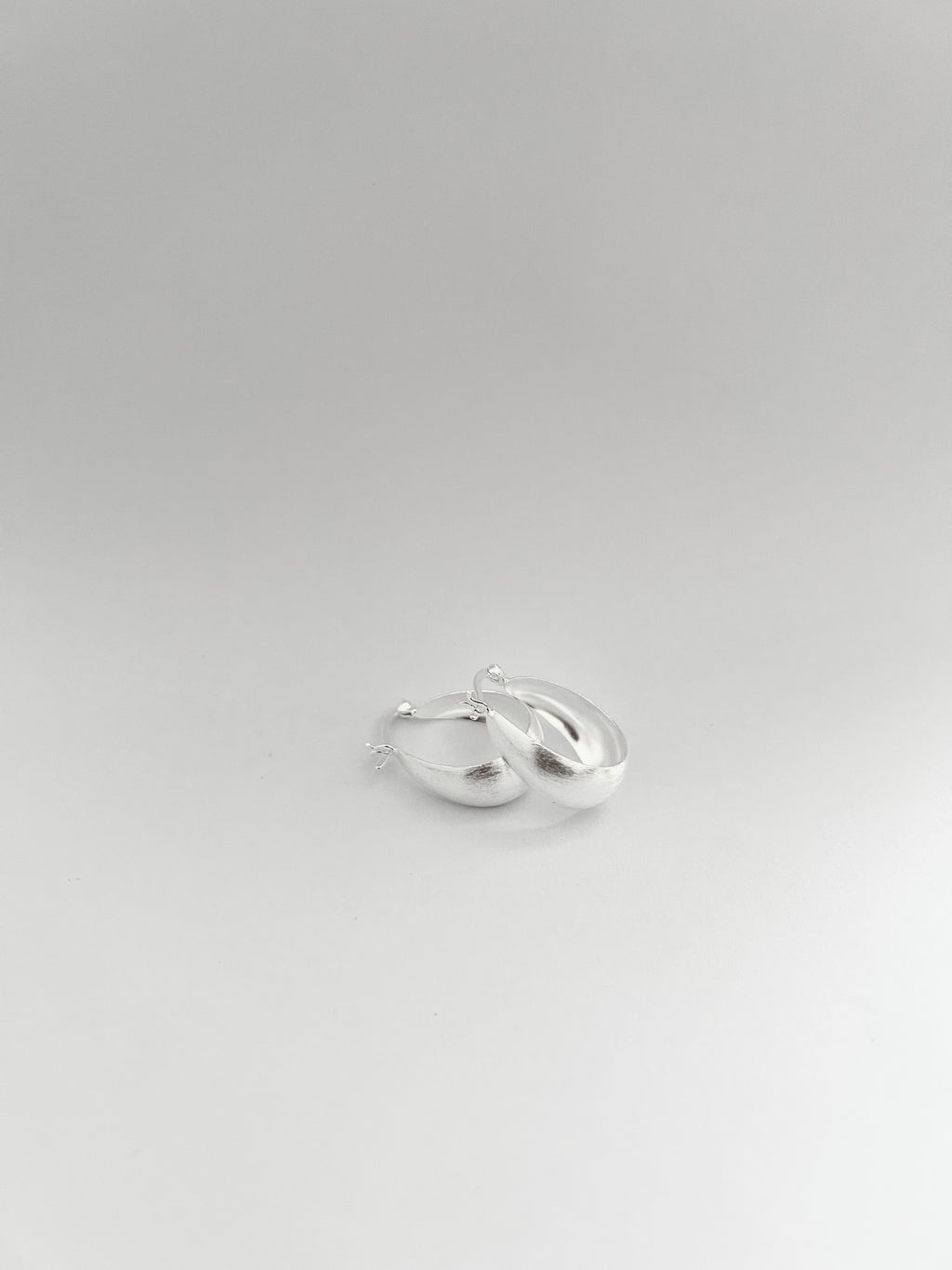 ARGOLLAS OVAL PLATA 925