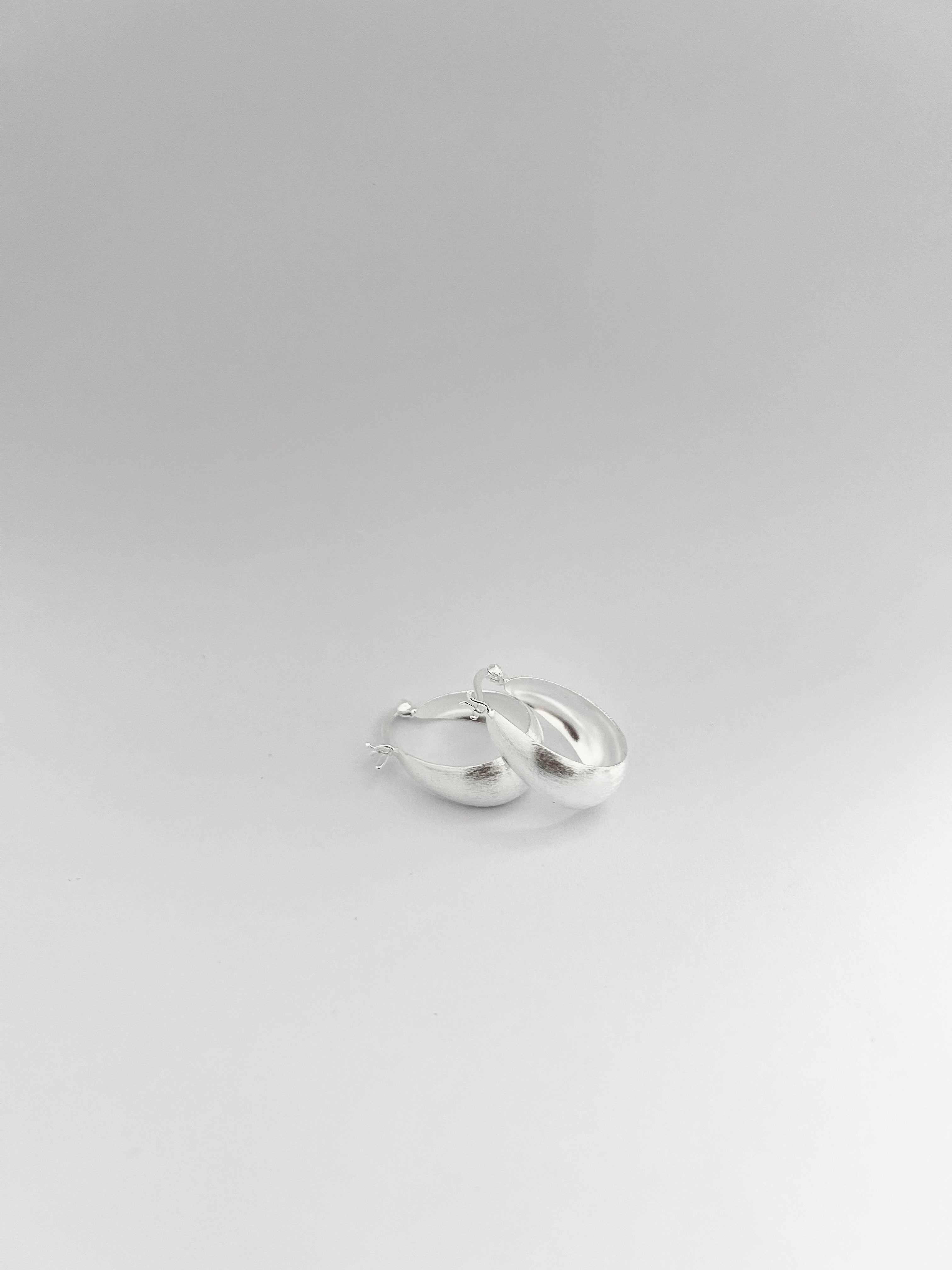 ARGOLLAS OVAL PLATA 925