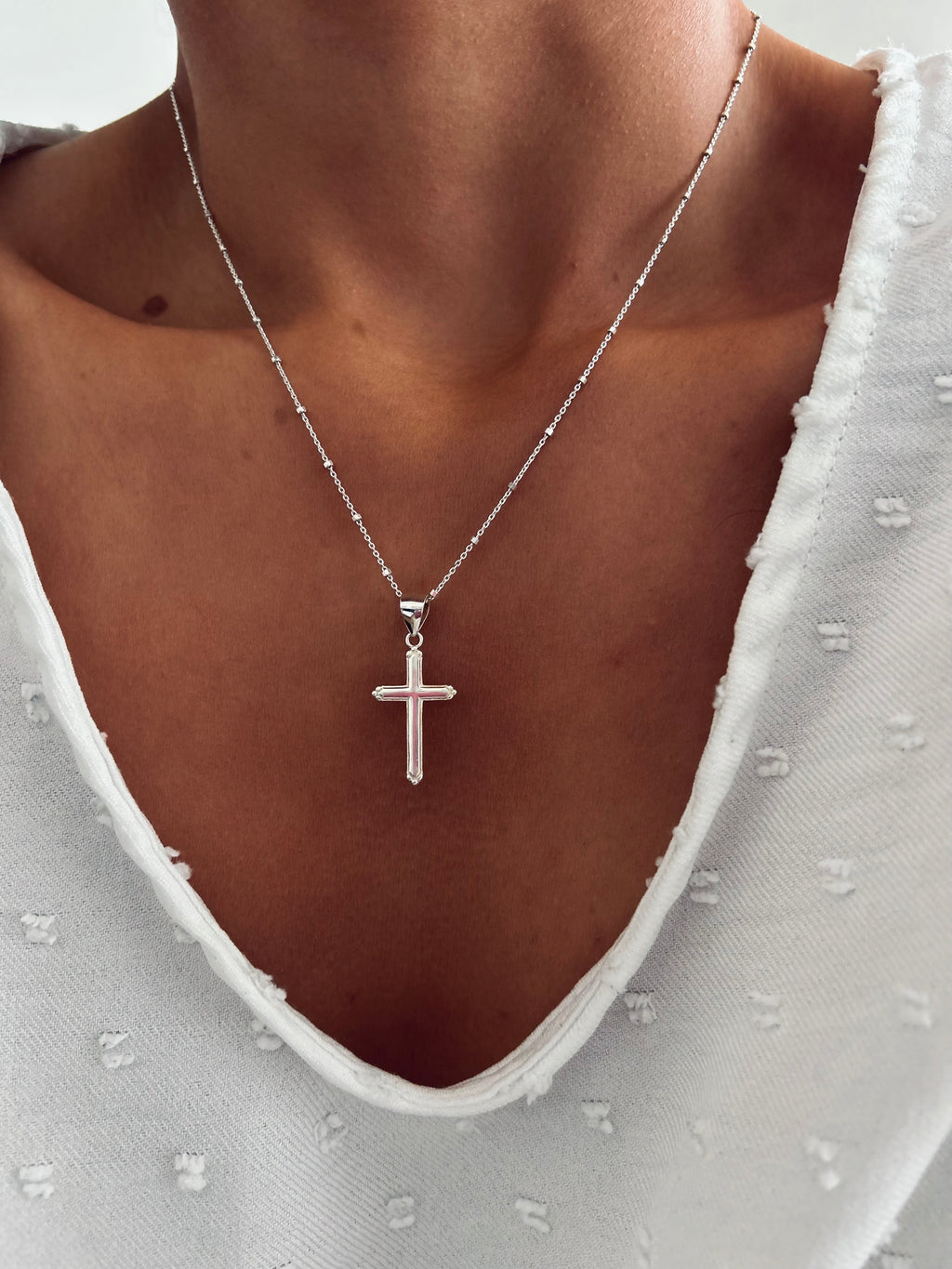 COLLAR CRUZ LA MARÍA PROTECCIÓN PLATA 925
