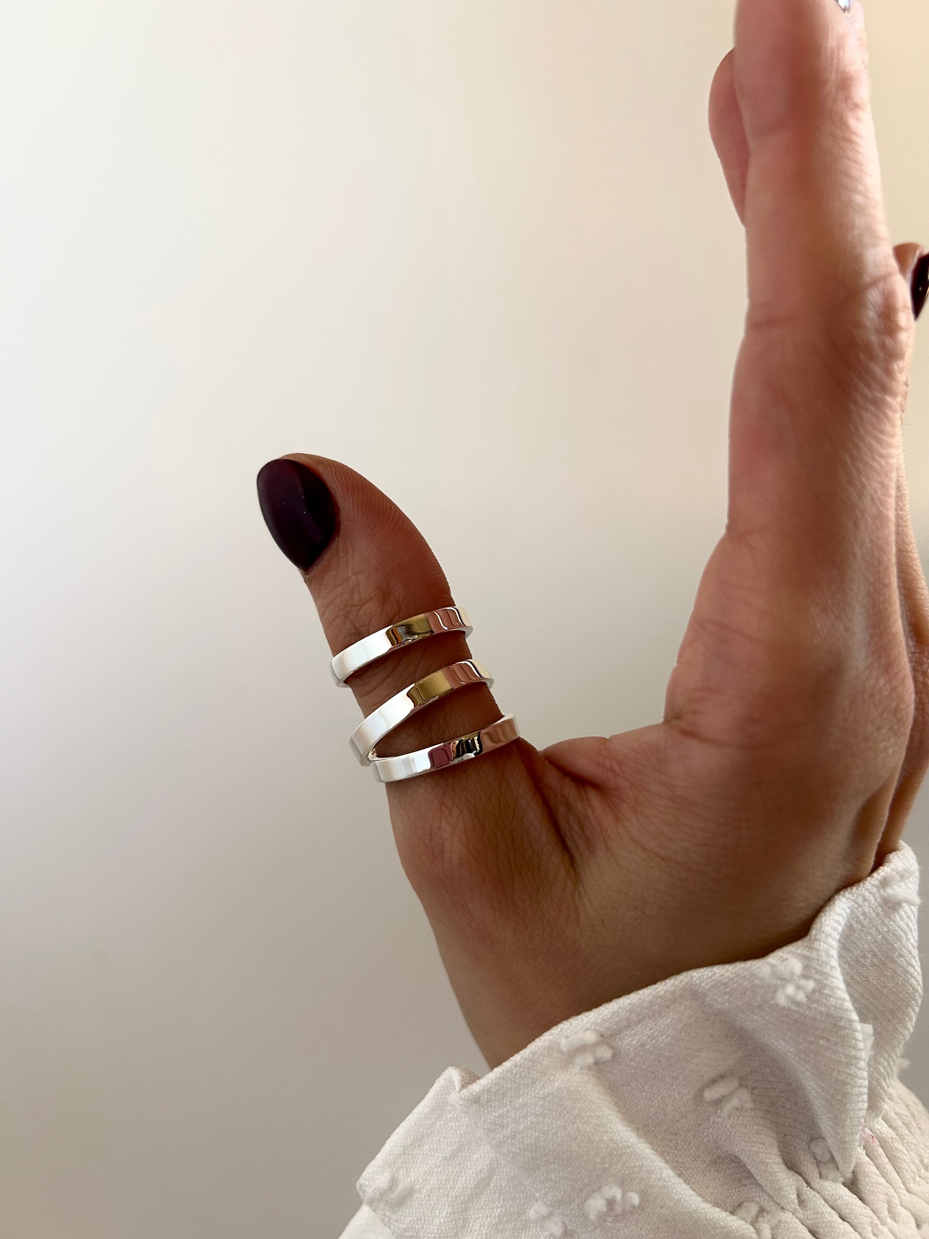 ANILLO MARÍA EMILIA LISO PLATA 925